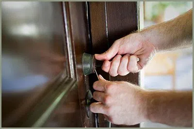 Locksmith Solution Services Portland, OR 503-716-1490 Locksmith Solution Services Portland, OR 503-716-1490 - 68-44-14