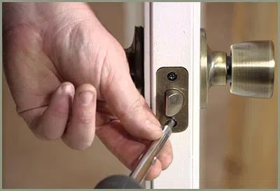 Locksmith Solution Services Portland, OR 503-716-1490 Locksmith Solution Services Portland, OR 503-716-1490 - 68-44-18